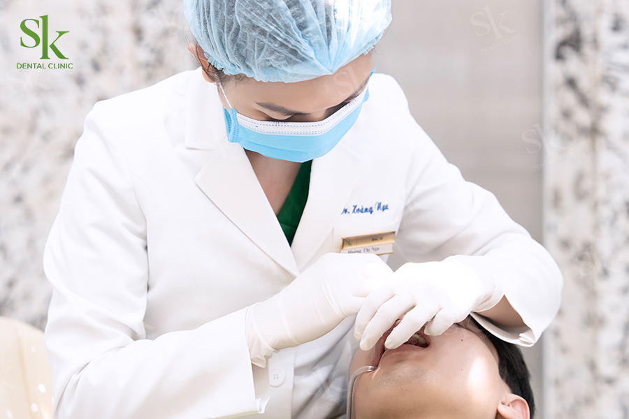 Cắm vít trong chỉnh nha